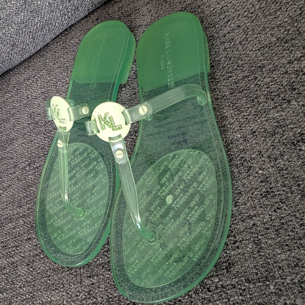 Karl Lagerfeld Mint Clear Jelly Thong Sandals - Picture 4 of 10